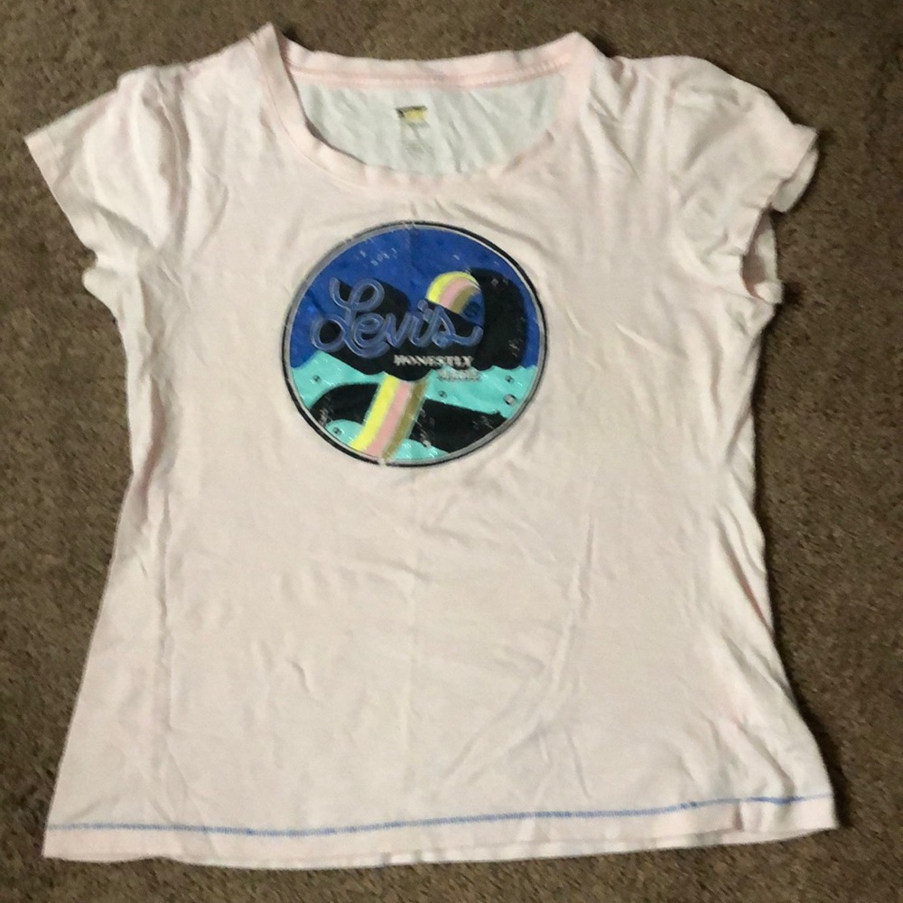 Levi t shirt